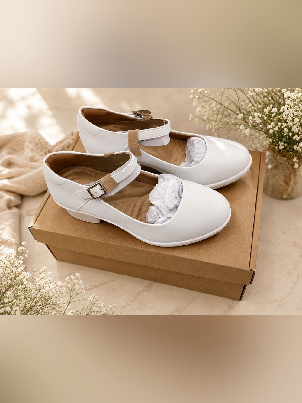 Hazel_M Women’s White Mary Jane Chunky Block Heel Pumps Round Toe Size 6 - Picture 8 of 10